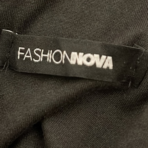 FASHION NOVA Remedy For Everything Romper Black Size Small - Picture 6 of 9